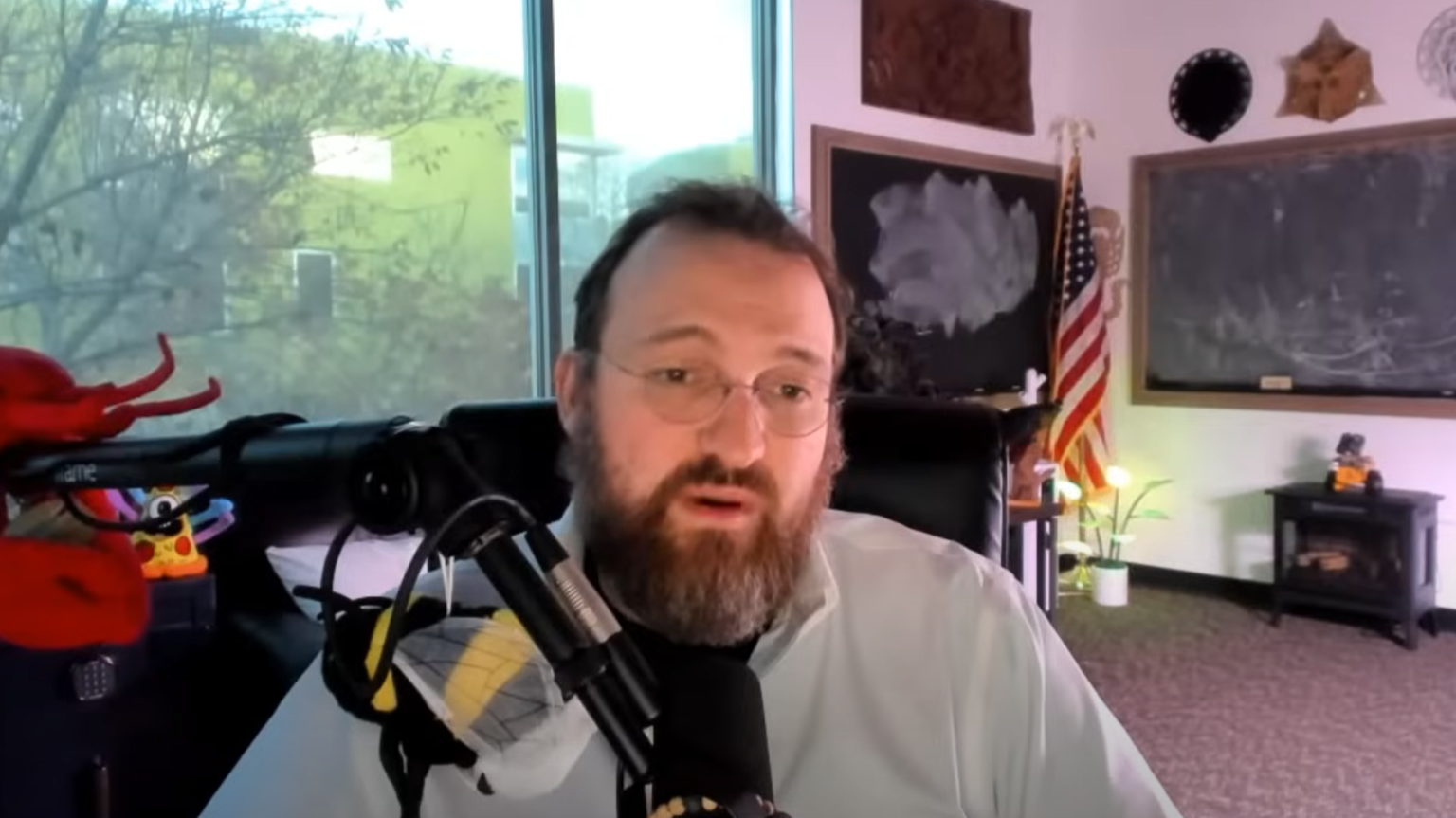 Cardanos Founder Unveils Integration with Bitcoin and Firefox