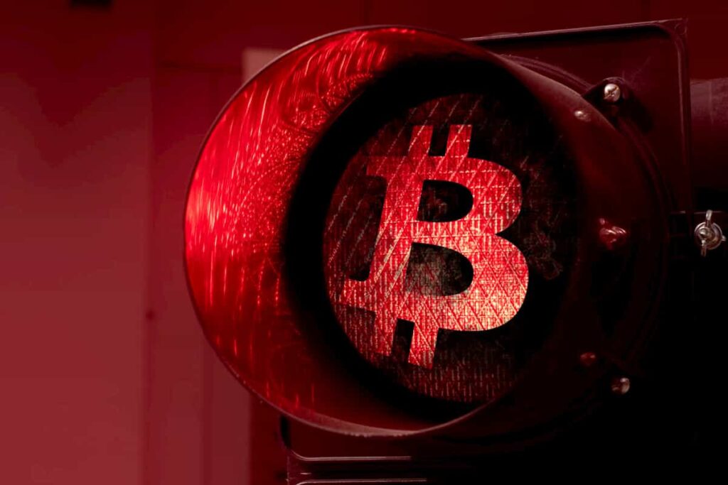Crypto Specialist Issues Warning: Bitcoin May Plunge to $78,000 Crypto Specialist Issues Warning Bitcoin May Plunge to 78000
