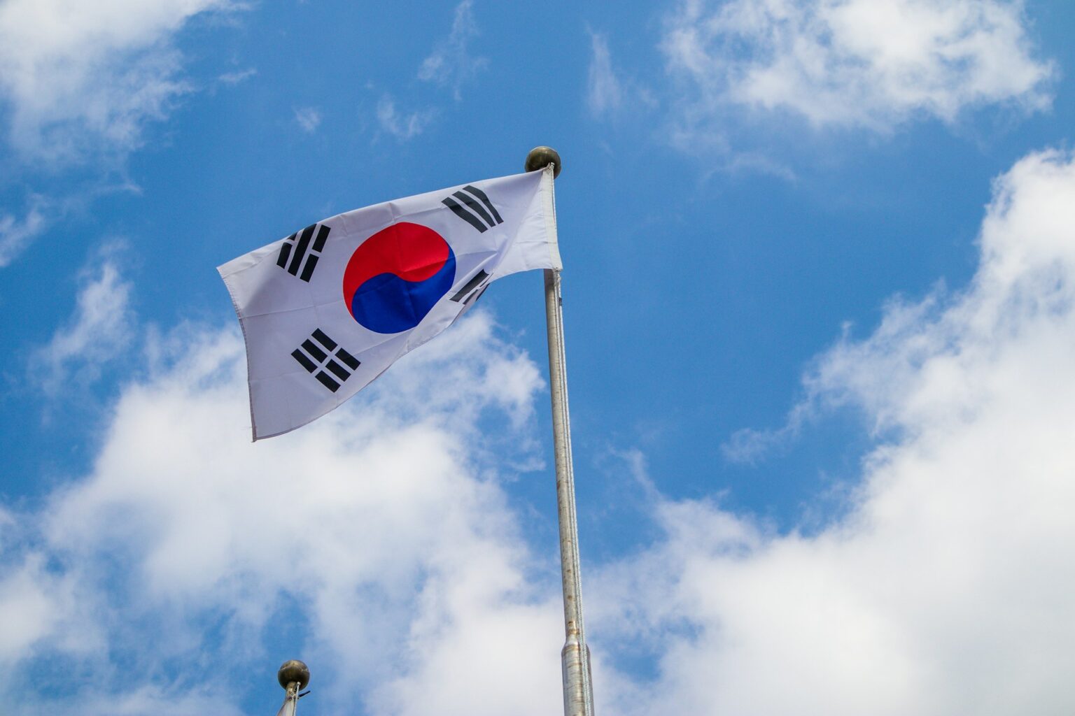 Upbit Crypto Exchange at Risk of Suspension Due to KYC Breaches Upbit Crypto Exchange at Risk of Suspension Due to KYC