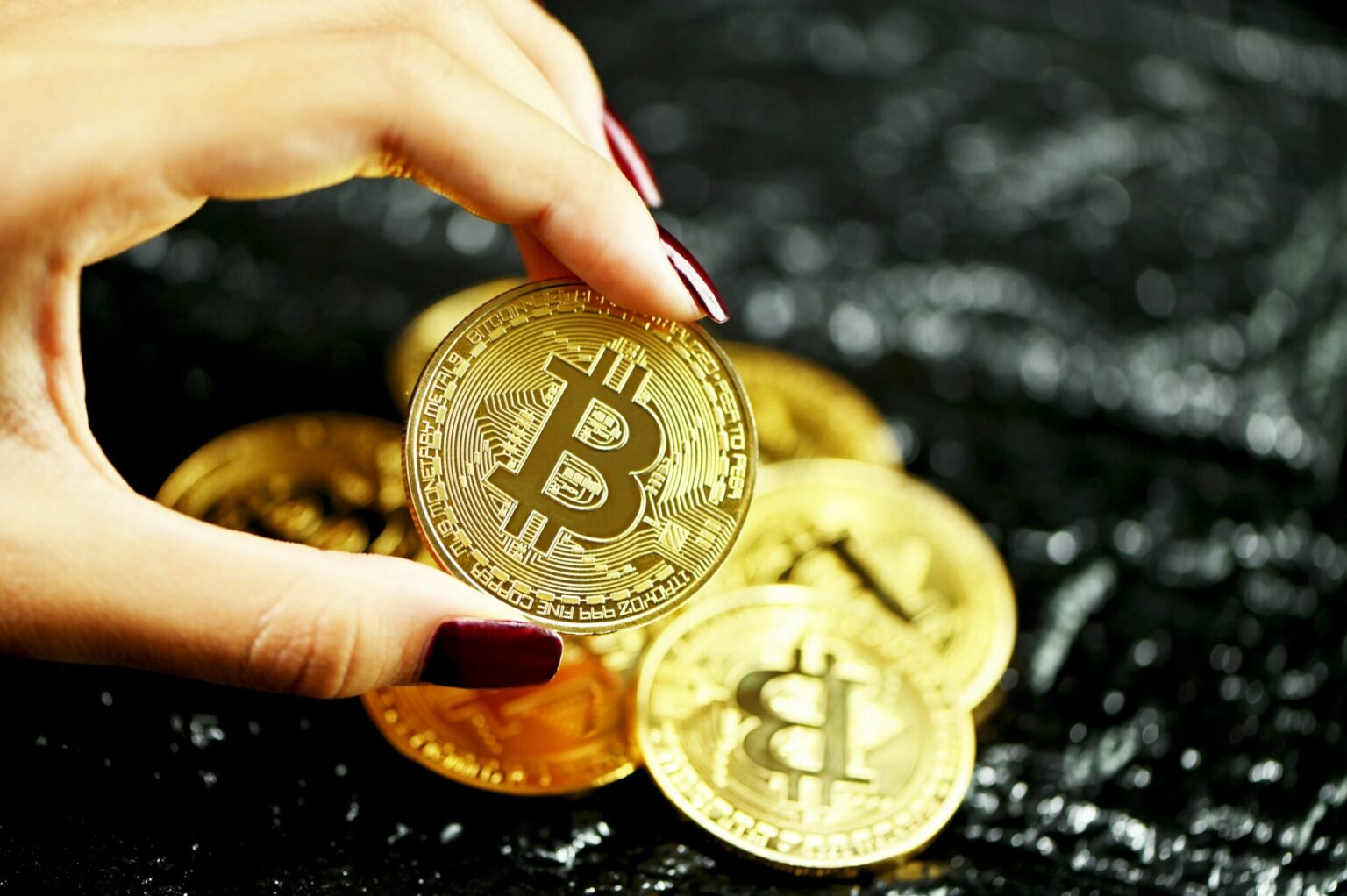 Market Mood Shifts as Long-Term Bitcoin Holders Conclude Distribution Phase Market Mood Shifts as Long Term Bitcoin Holders Conclude Distribution Phase scaled