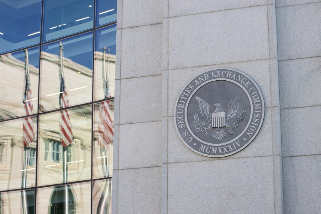 SEC Postpones ETFs for XRP, Dogecoin, Solana, and Litecoin: What’s Next? SEC Postpones ETFs for XRP Dogecoin Solana and Litecoin Whats