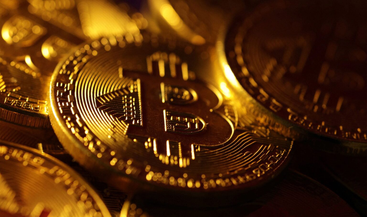 Bitcoin Approaches Key Hurdles with Two Resistance Zones Bitcoin Approaches Key Hurdles with Two Resistance Zones scaled