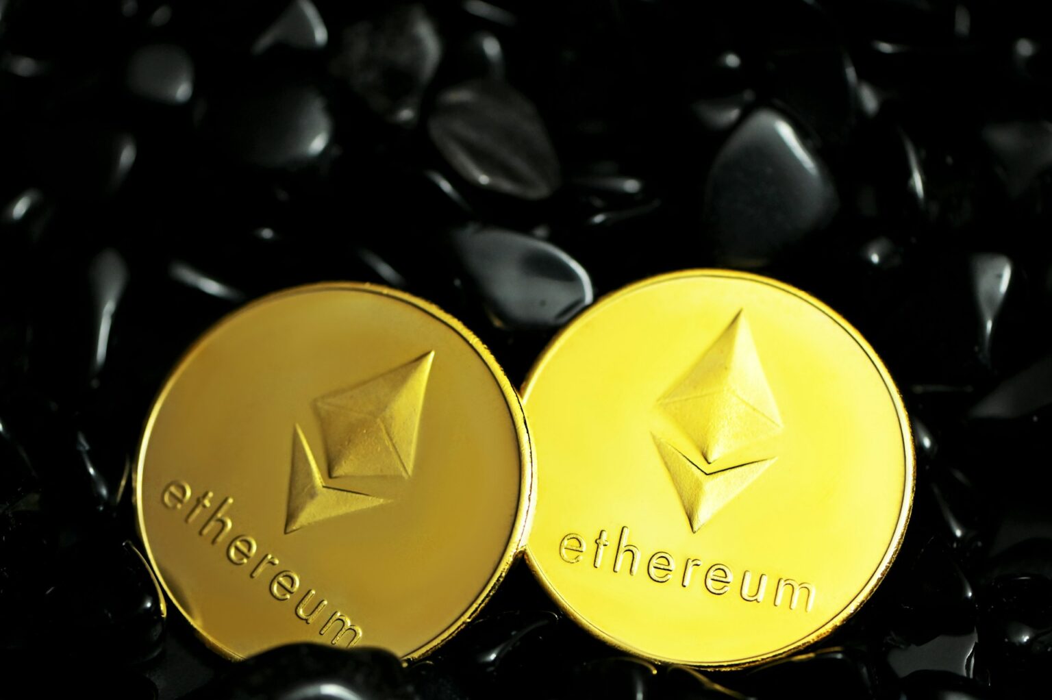 Ethereum Set to Soar? Analyst Predicts ETH at $2,000 Ethereum Set to Soar Analyst Predicts ETH at 2000