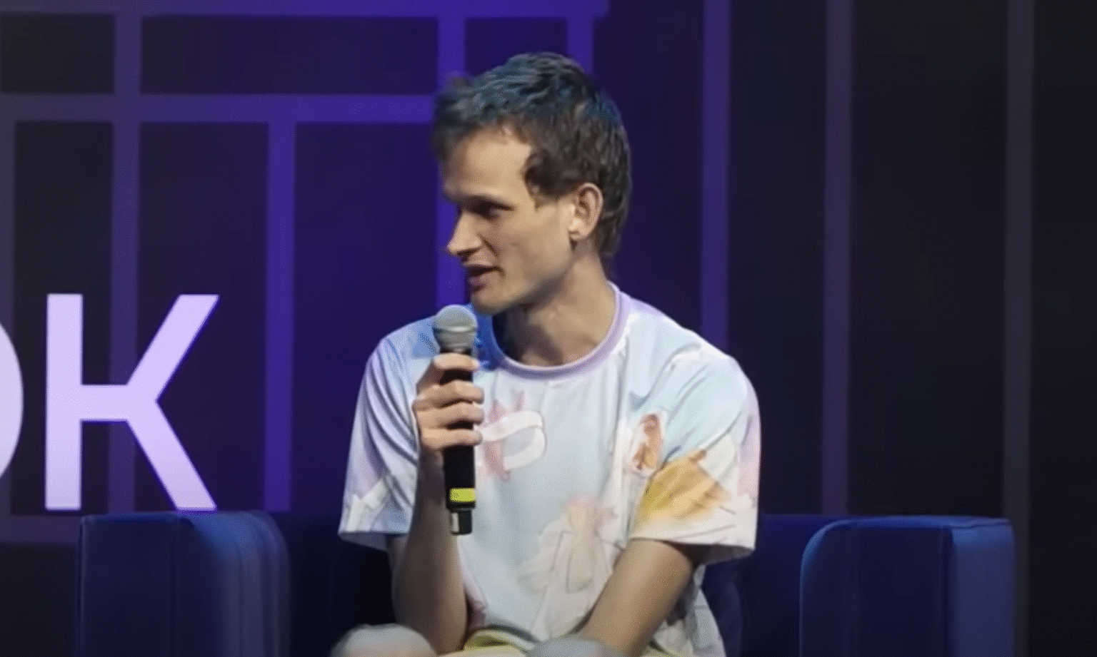 Ethereum’s Buterin Withdraws from Leadership Role Ethereums Buterin Withdraws from Leadership Role