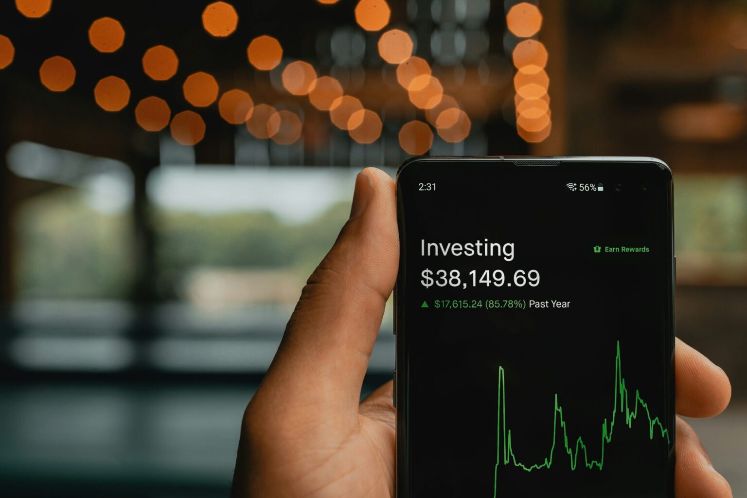 Crypto Surges: Robinhood’s Revenues Triple, Exceeding Forecasts Crypto Surges Robinhoods Revenues Triple Exceeding Forecasts scaled
